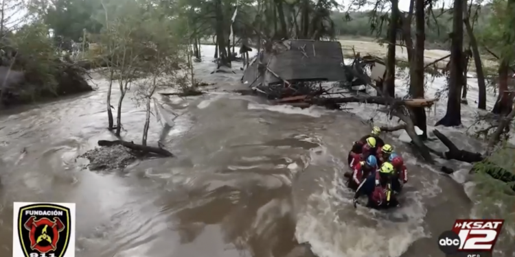 텍사스 홍수 사망자 120명 육박… 실종자 수색 계속